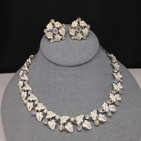 White Enamel Aurora Borealis Necklace & Earrings, Rhodium Plated, Wedding - Picture 2 of 10